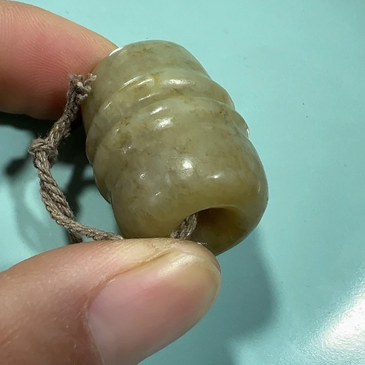 透闪石质玉未镶嵌挂件