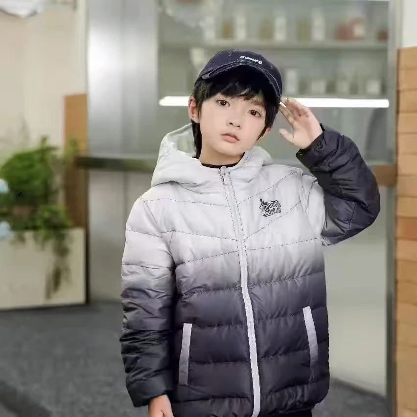 童装男童轻薄羽绒服渐变款秋冬儿童外套冬季女童衣服冬装