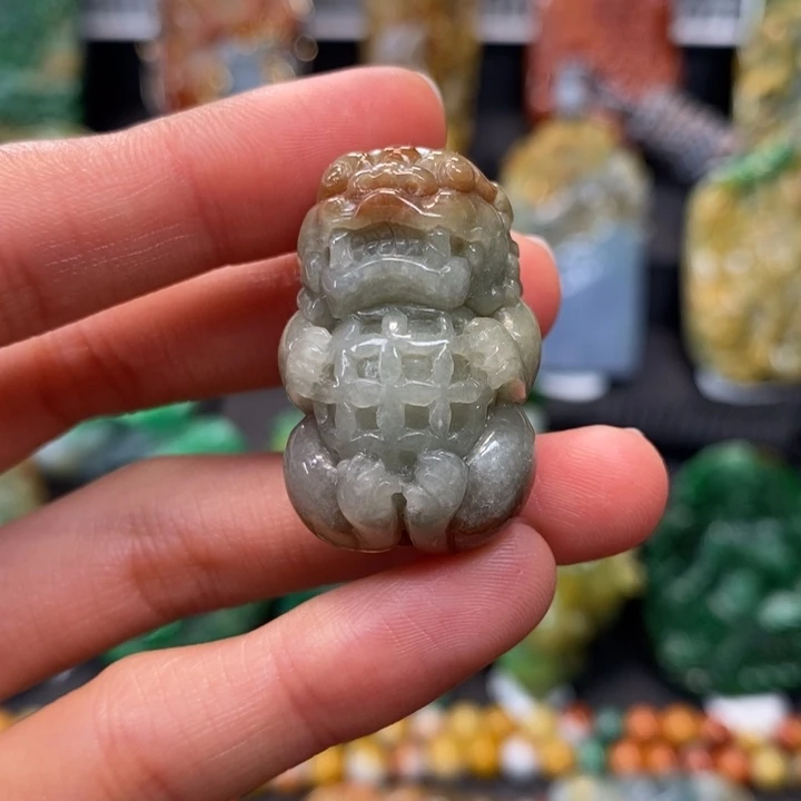 翡翠未镶嵌颈饰缅甸天然翡翠A货