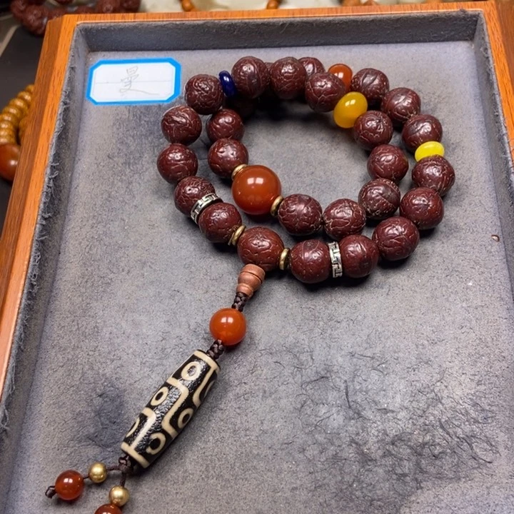 凤眼菩提吊坠菩提