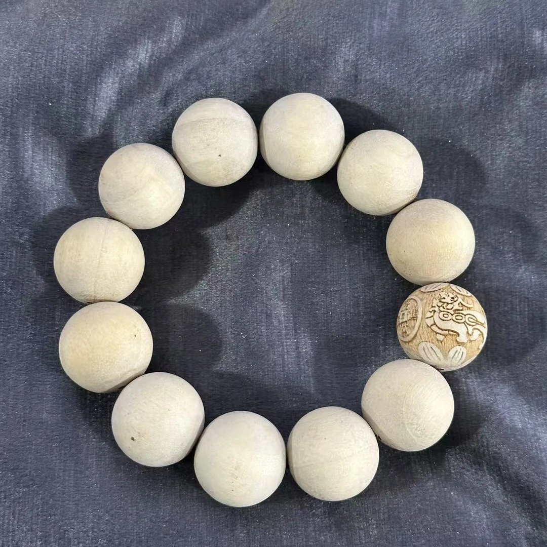 香樟木手串男女款卡20 147（无礼盒）