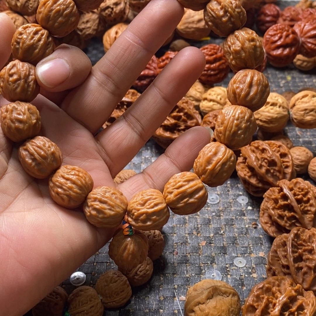 阖***乐文玩核桃吊坠树王