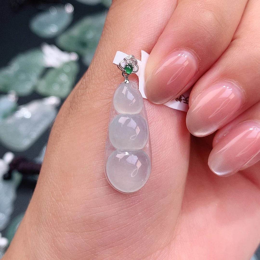 翡翠18K金镶嵌颈饰25.5-11.5-4.4