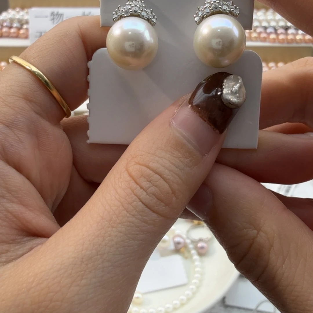 银S925镶嵌耳饰淡水珍珠