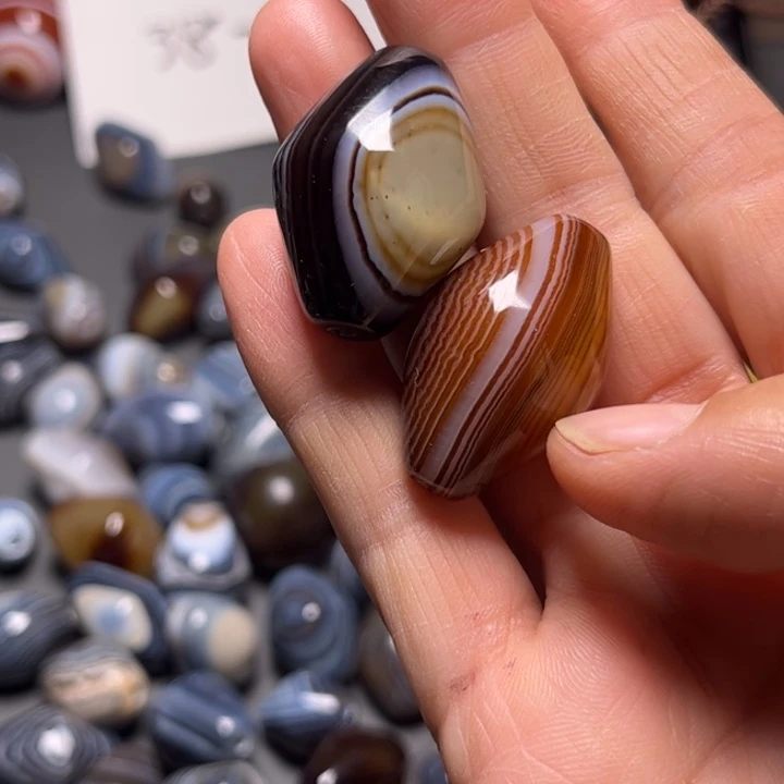 娇***女玛瑙/玉髓未镶嵌颈饰