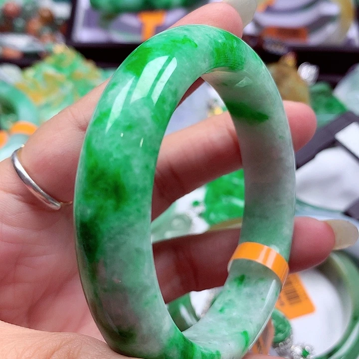 未镶嵌手镯翡翠翡翠