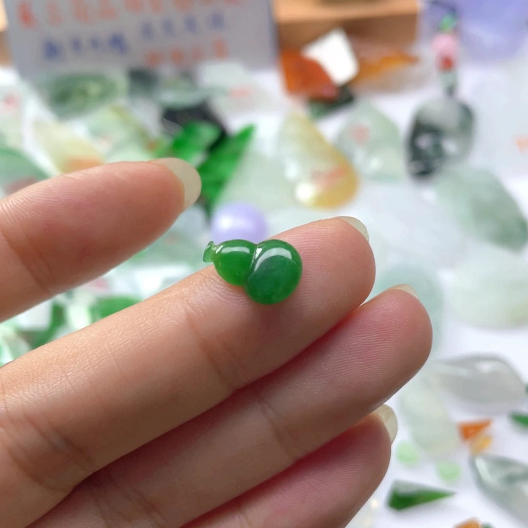 定制翡翠未镶嵌天然缅甸翡翠