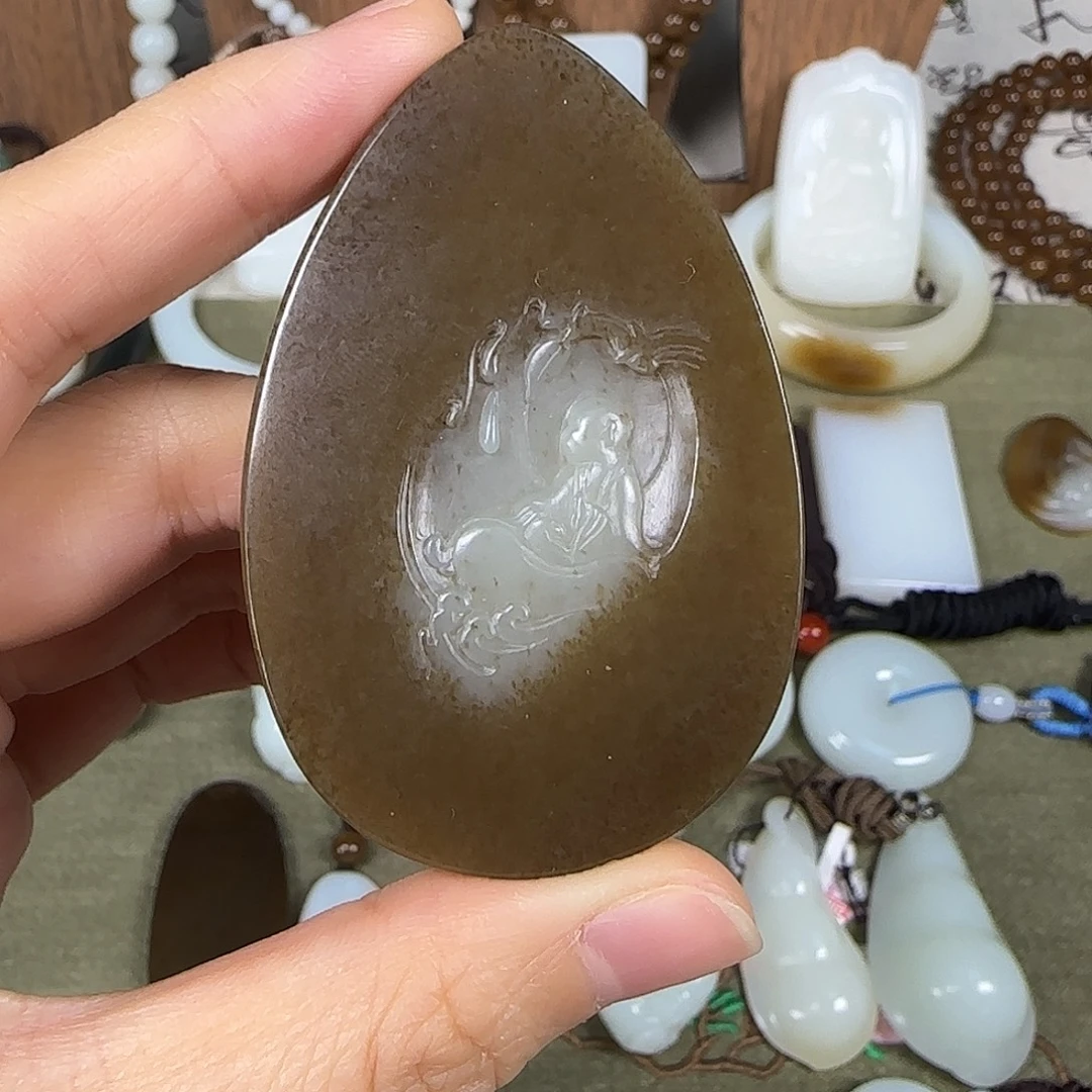 和田玉未镶嵌颈饰