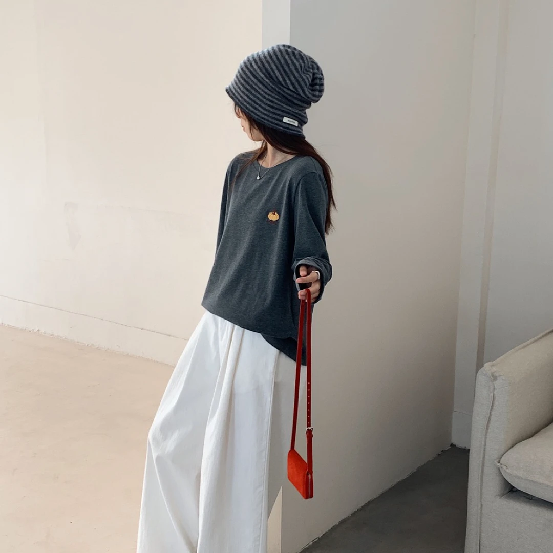 大牙女装- 2548 灰色刺绣小南瓜长袖T