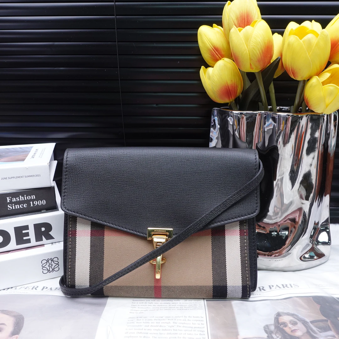 95新 BURBERRY/博柏利 单肩包/T20338409