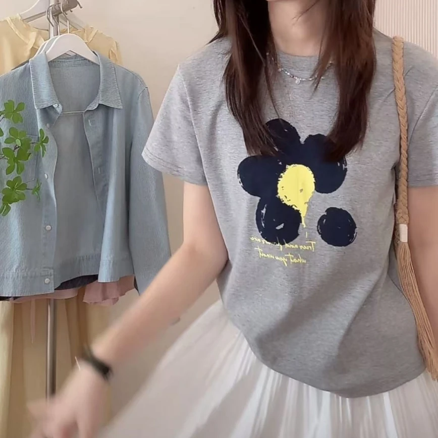 五一出游正肩基础款短袖t恤女夏2025新款花朵印花宽松圆领上衣