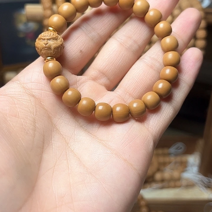 猴头核桃手串王**火老鹰10