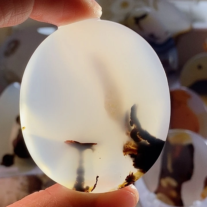 玛瑙/玉髓颈饰未镶嵌