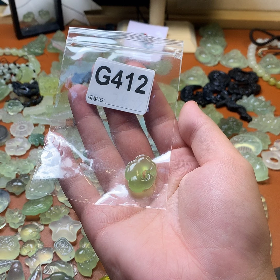 灵***贞未镶嵌蛇纹石玉颈饰不退不换
