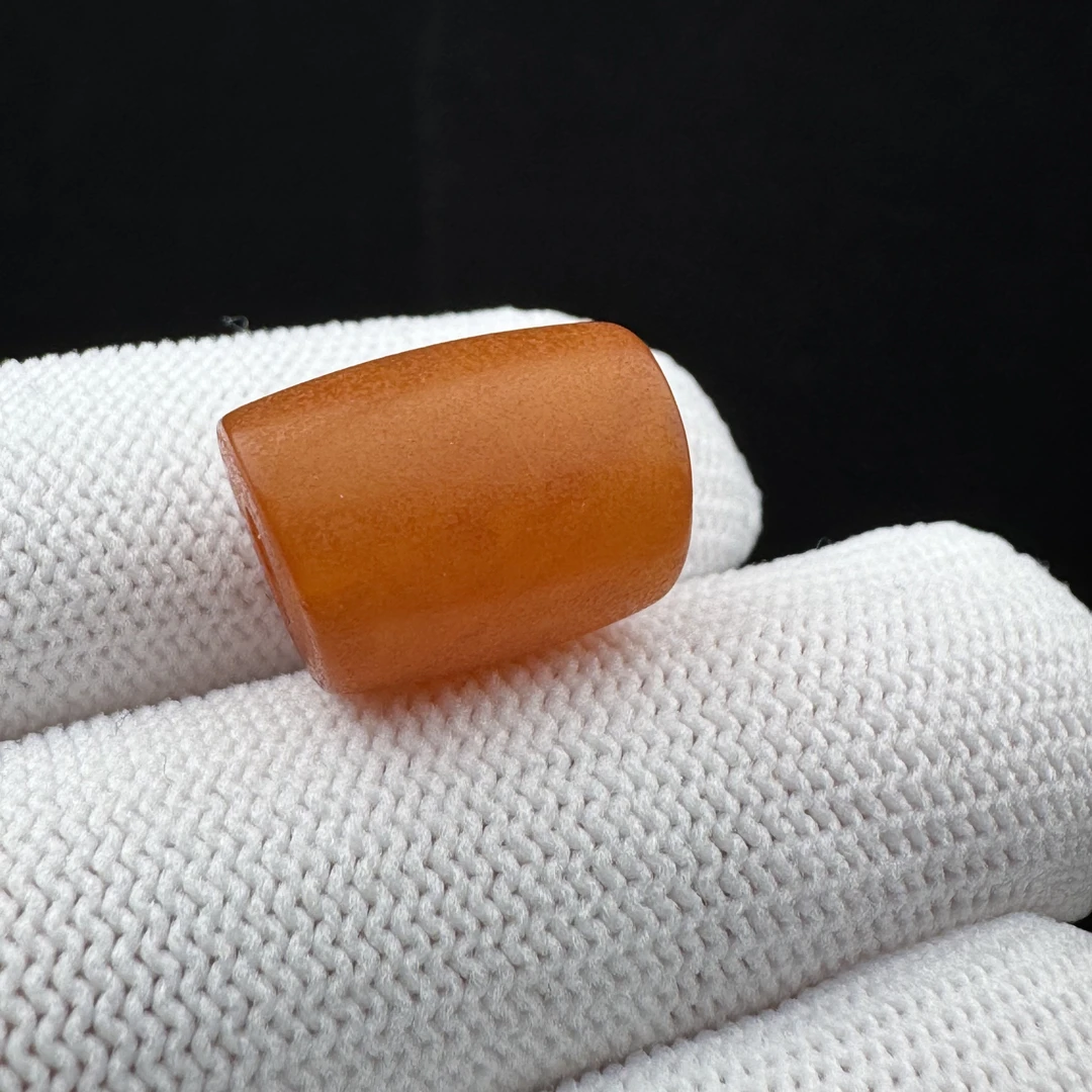 K4105天然蜜蜡-微瑕 老蜡马蹄 12*16.3mm 支持复检 假一罚十
