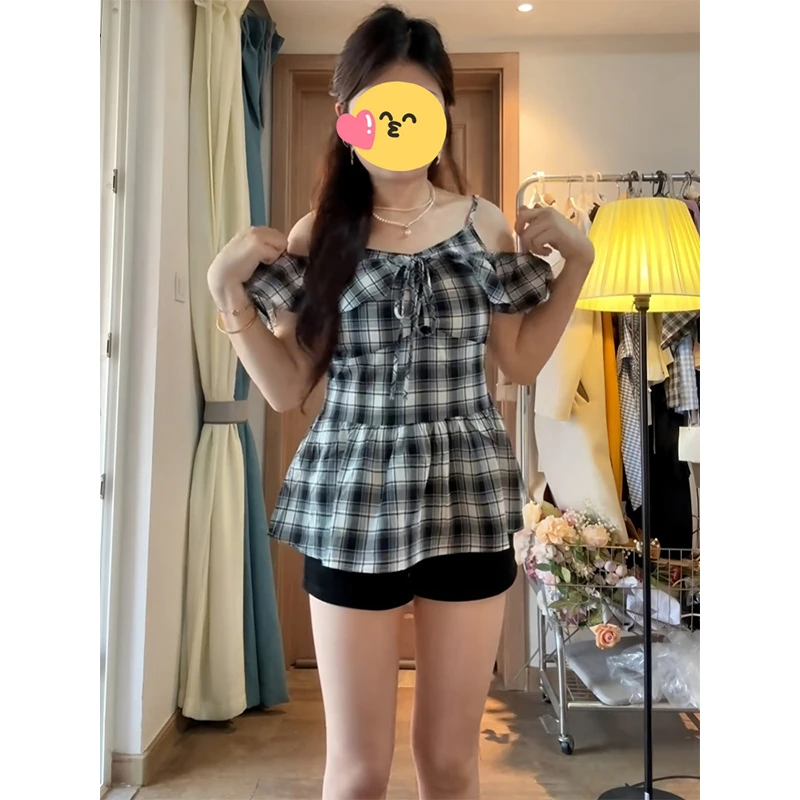 甜辣格子一字肩露肩飞飞袖衬衫女夏季百搭修身显瘦套头雪纺衫上衣