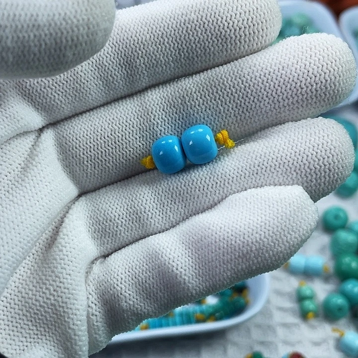 南红玛瑙未镶嵌珠宝奇石