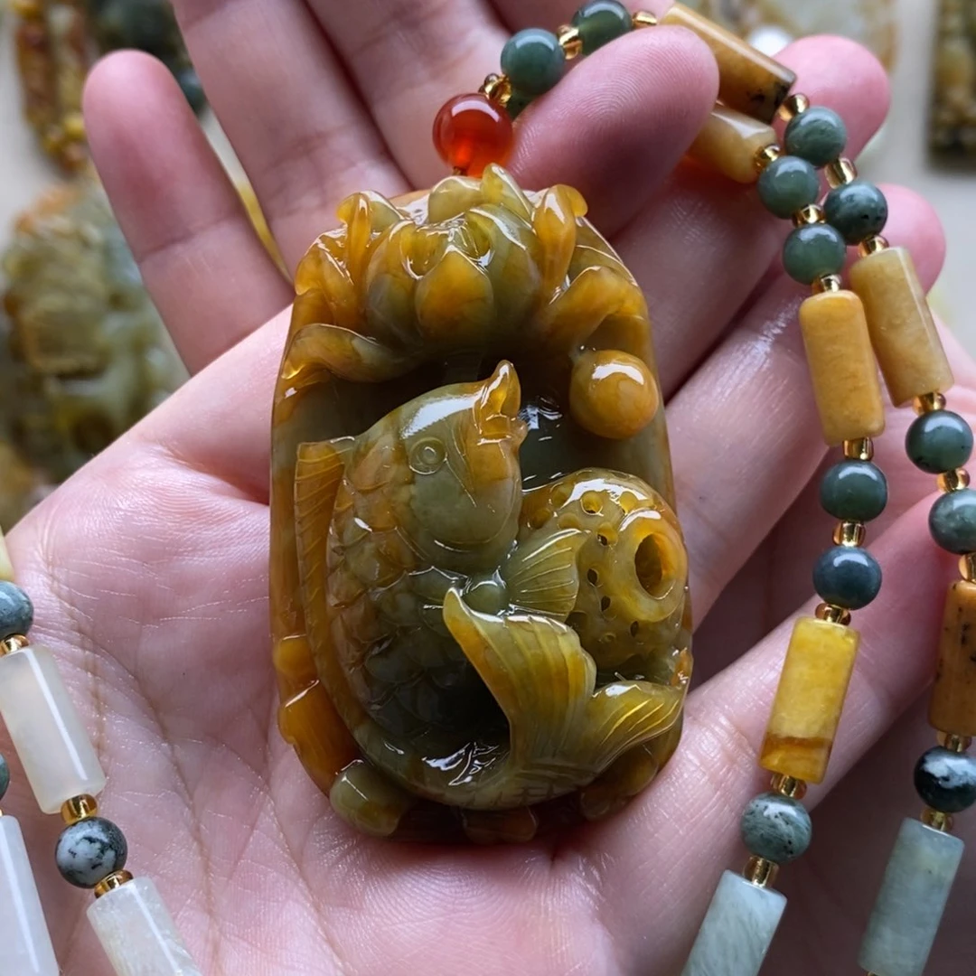 【闪购商品】岫玉未镶嵌颈饰鱼