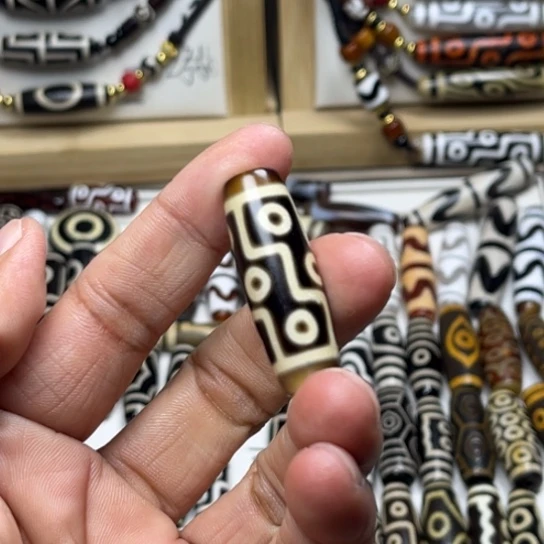 武****玛瑙/玉髓未镶嵌颈饰