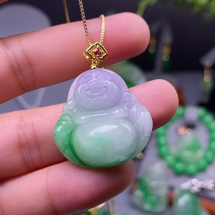 翡翠未镶嵌吊坠(赠链)