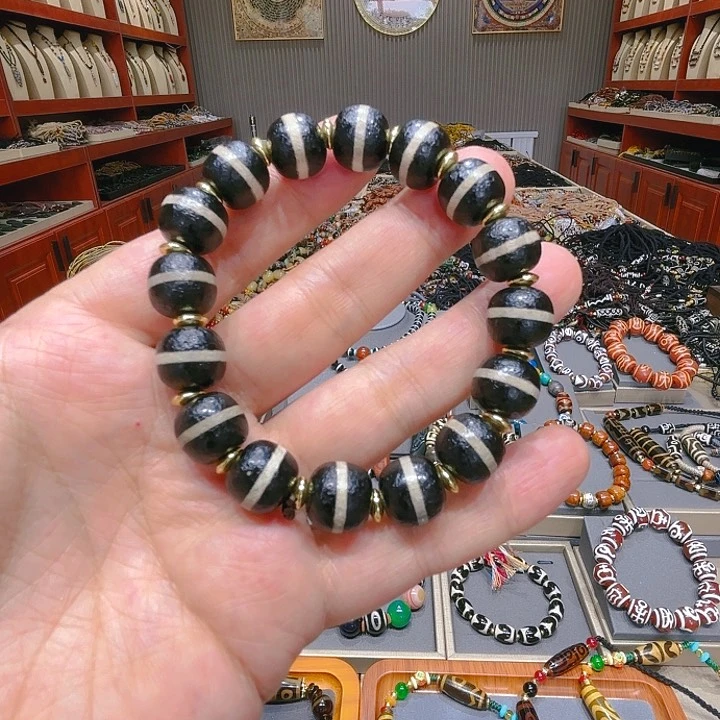 未镶嵌玛瑙/玉髓珠宝奇石