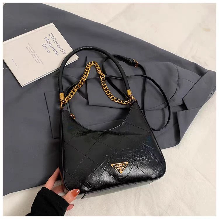 复古高级感腋下包2025新款时尚休闲饺子包简约潮单肩包