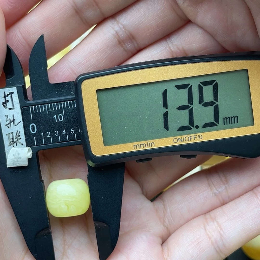 裸石琥珀未镶嵌蜜蜡老型梦