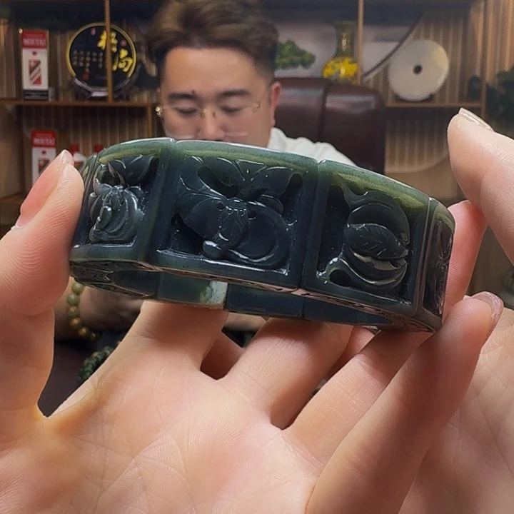 透闪石质玉手串未镶嵌?****源
