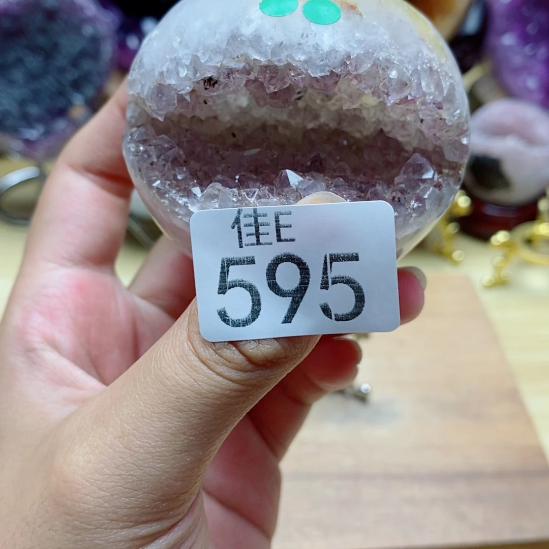 未镶嵌水晶大型摆件（非配饰）