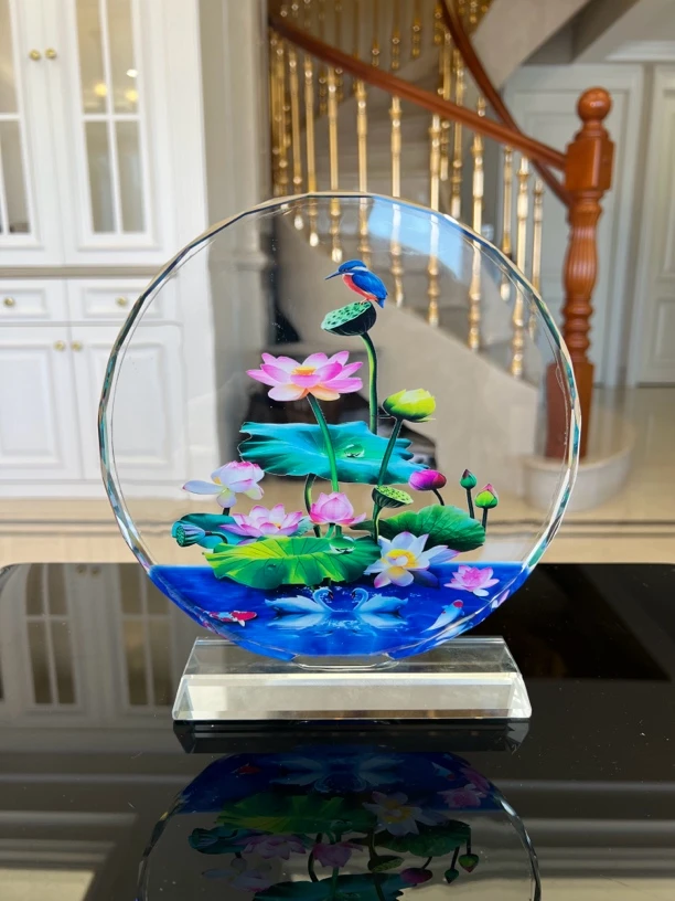 内雕水晶荷花摆件