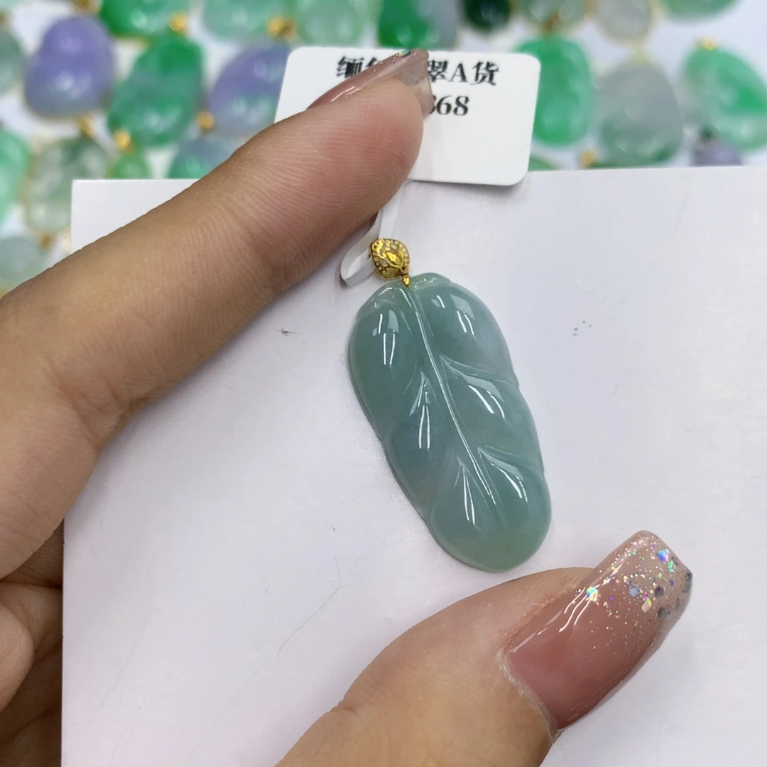 颈饰18K金镶嵌翡翠翡翠