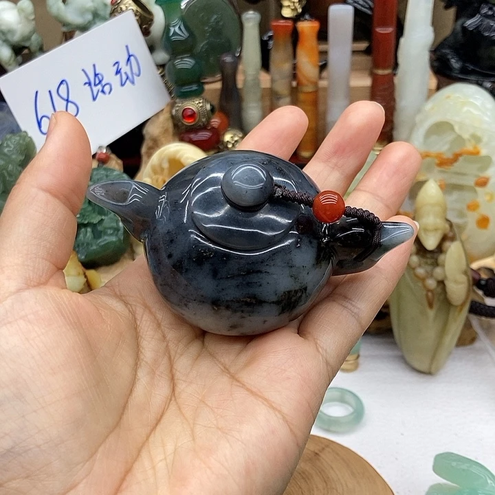 岫玉未镶嵌手把件