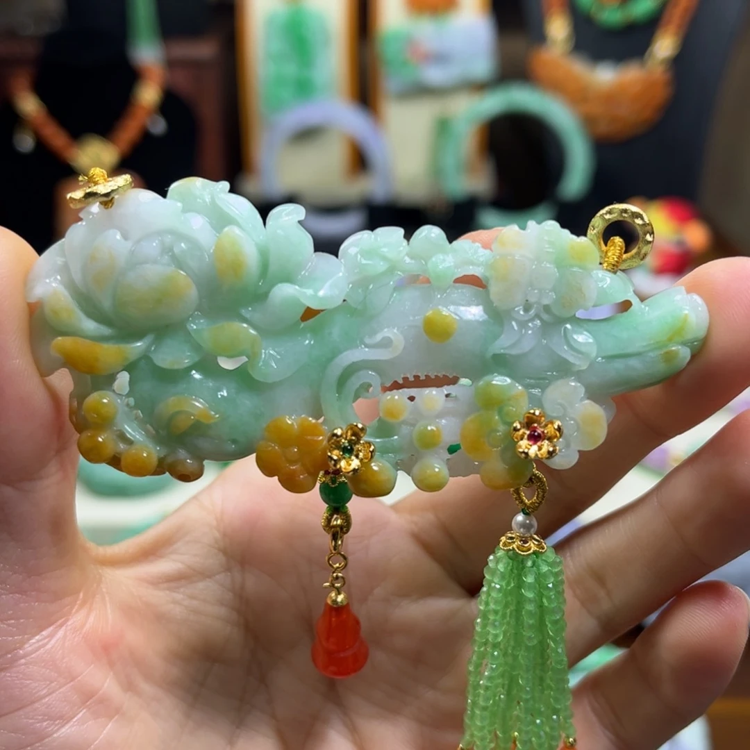 翡翠未镶嵌颈饰天然翡翠