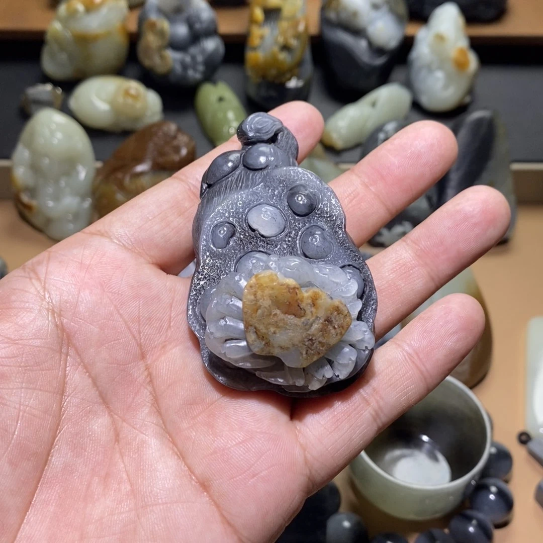 未镶嵌和田玉把件