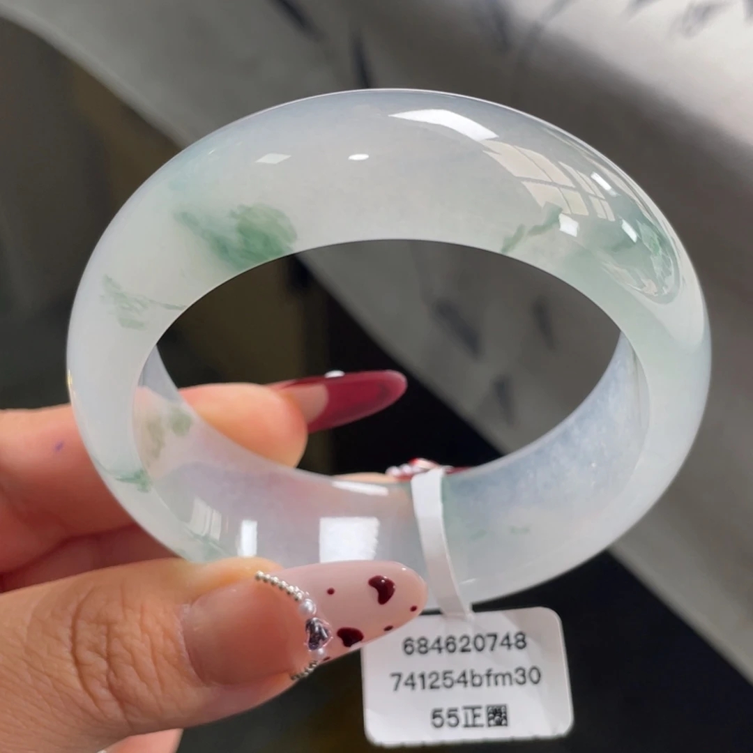 翡翠未镶嵌手镯冰飘花宽版手镯，无包容