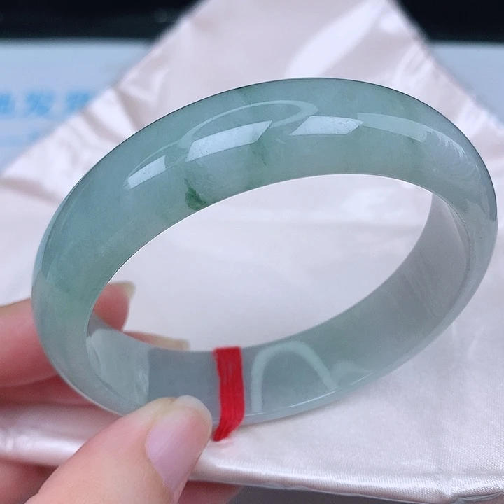 未镶嵌手镯翡翠天然