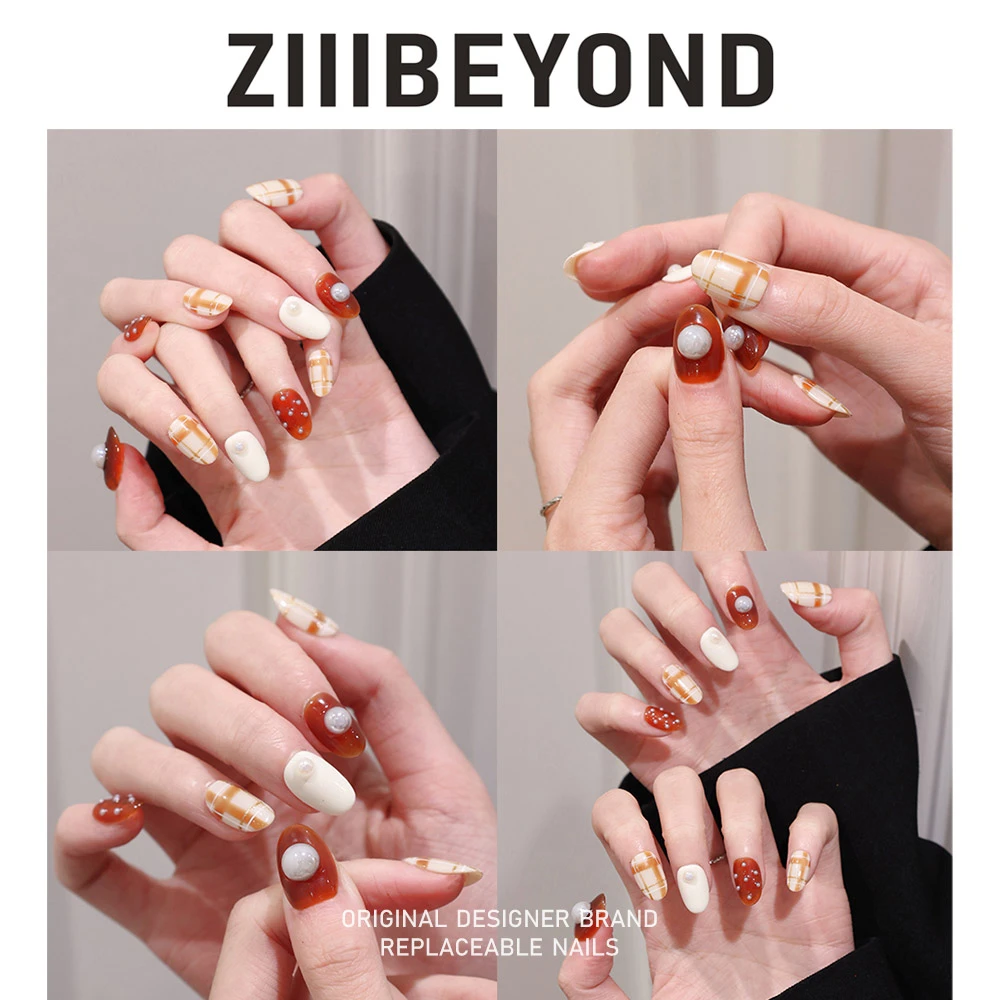 再变【幸运签】圣诞红色穿戴甲短圆25秋冬爆款美甲款式ZB289