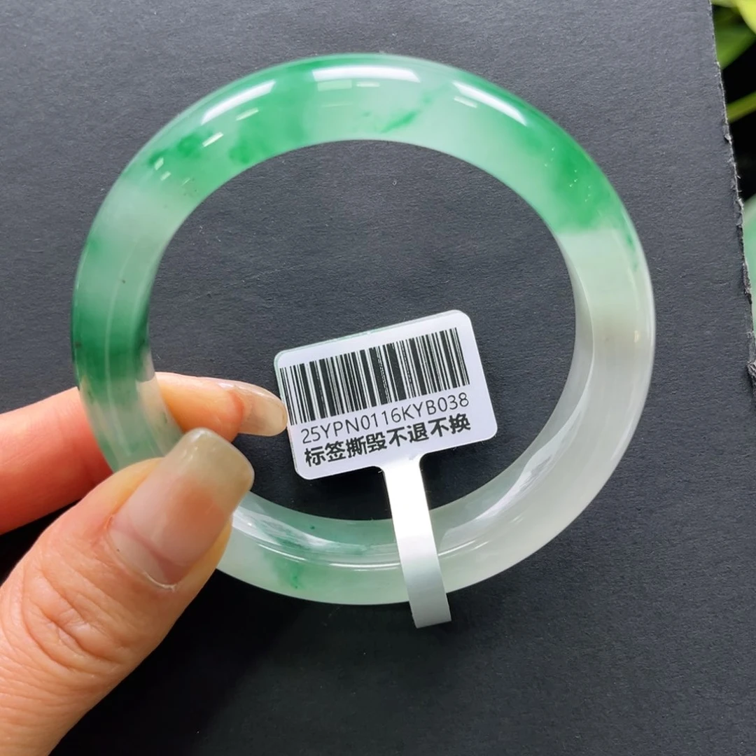 石英质玉手镯未镶嵌➕艳艳58