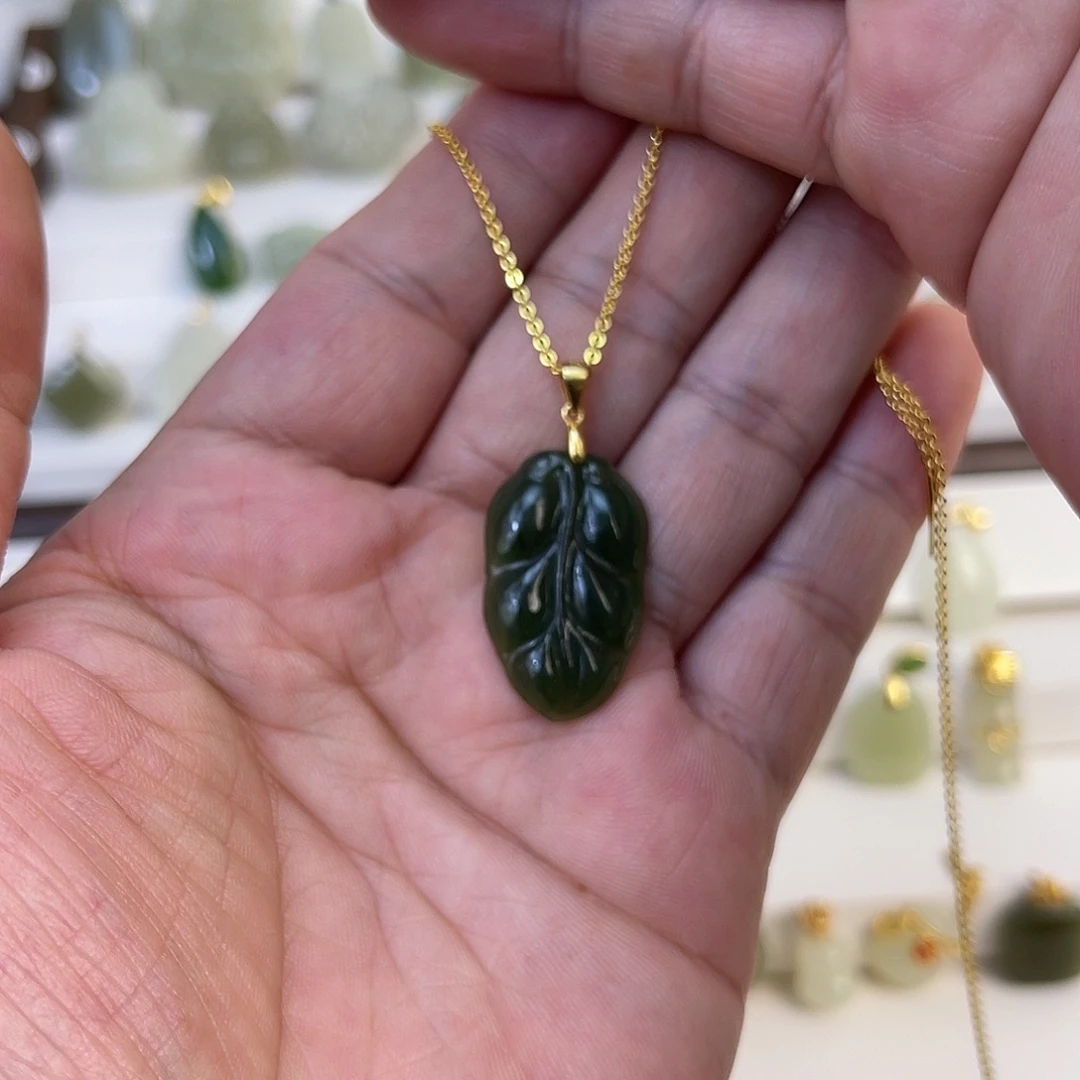 和田玉银S925镶嵌颈饰