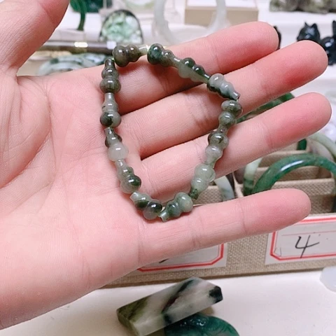 未镶嵌独山玉手链