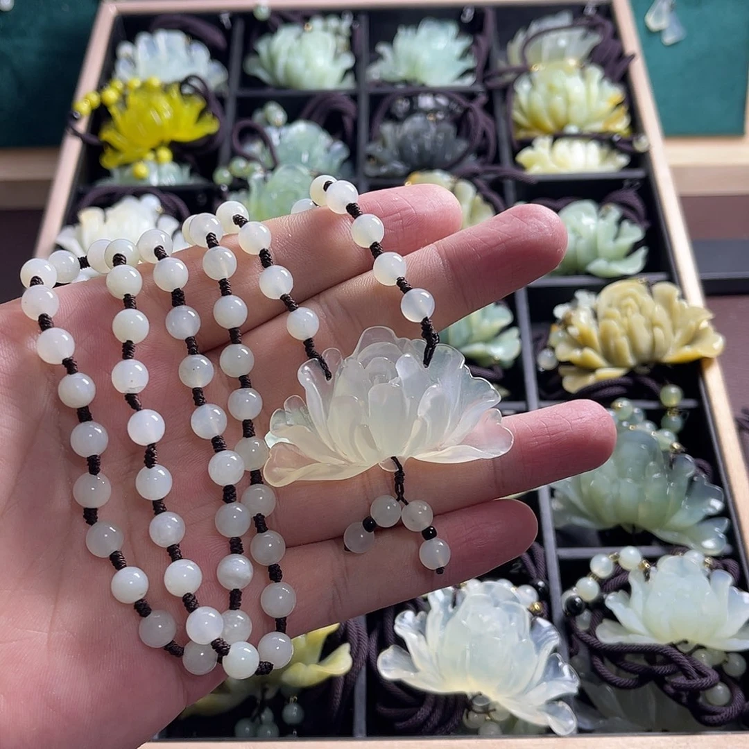 蛇纹石玉未镶嵌颈饰