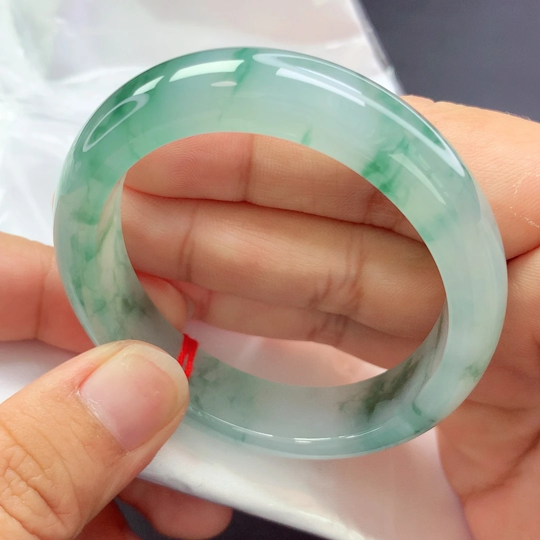 【闪购商品】未镶嵌手镯翡翠贵妃a 818570