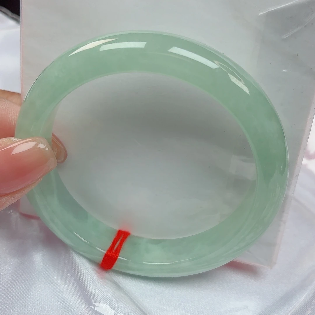 N***6翡翠手镯未镶嵌56