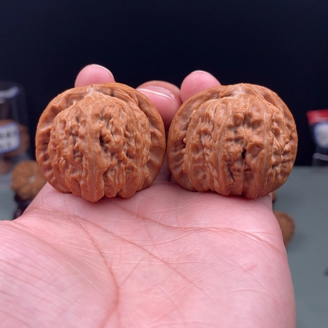 文玩核桃把件球白41.5