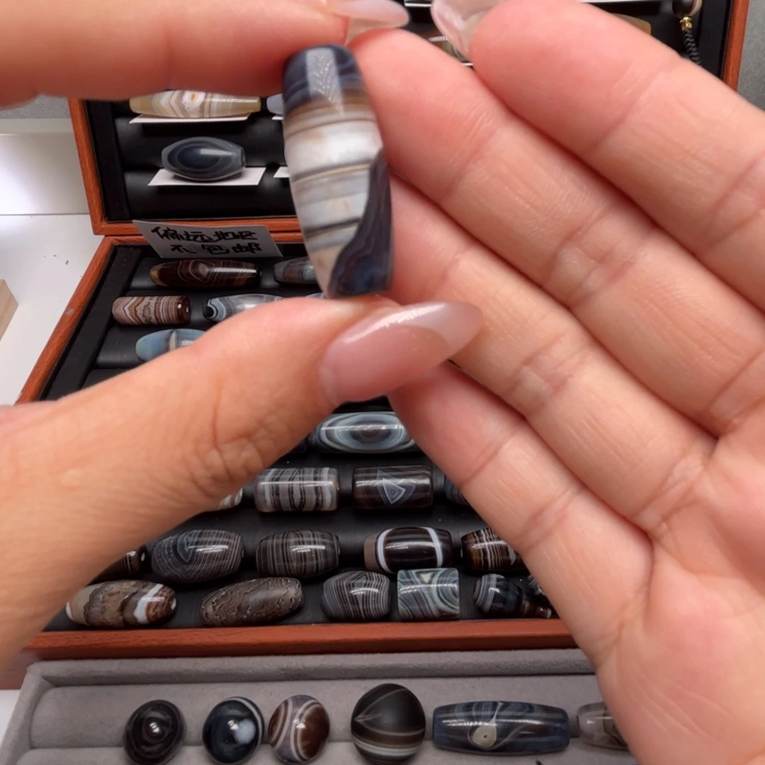 玛瑙/玉髓合金颈饰