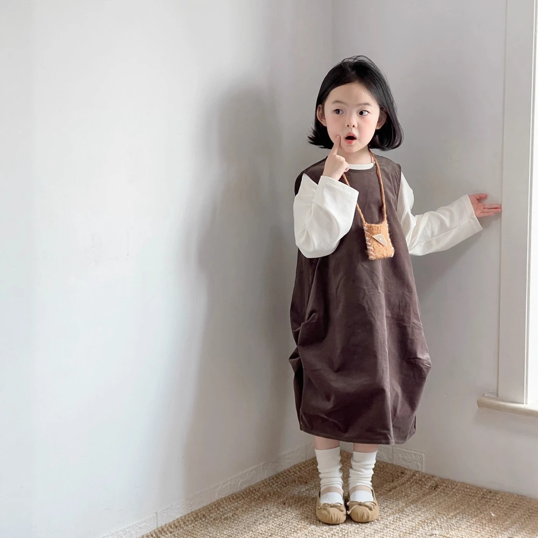 小思家2025秋季新款韩版女童休闲纯色背心裙圆领T恤打底衫套装