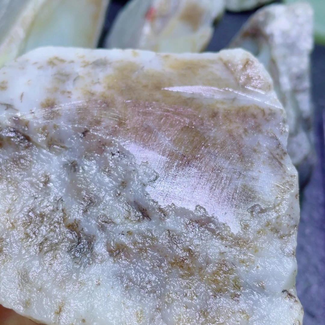 和田玉未镶嵌珠宝半成品