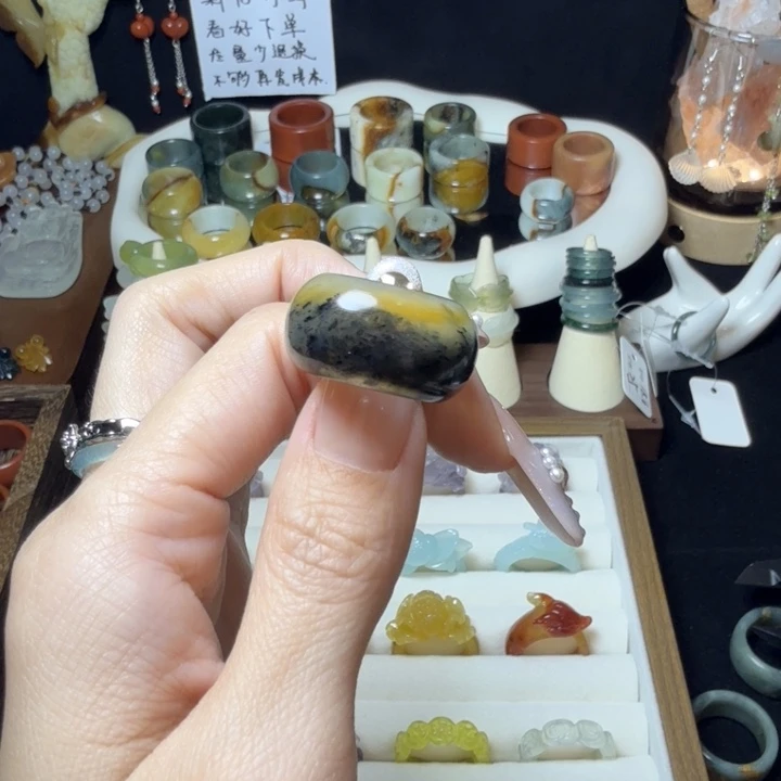 蛇纹石玉未镶嵌戒指16.2