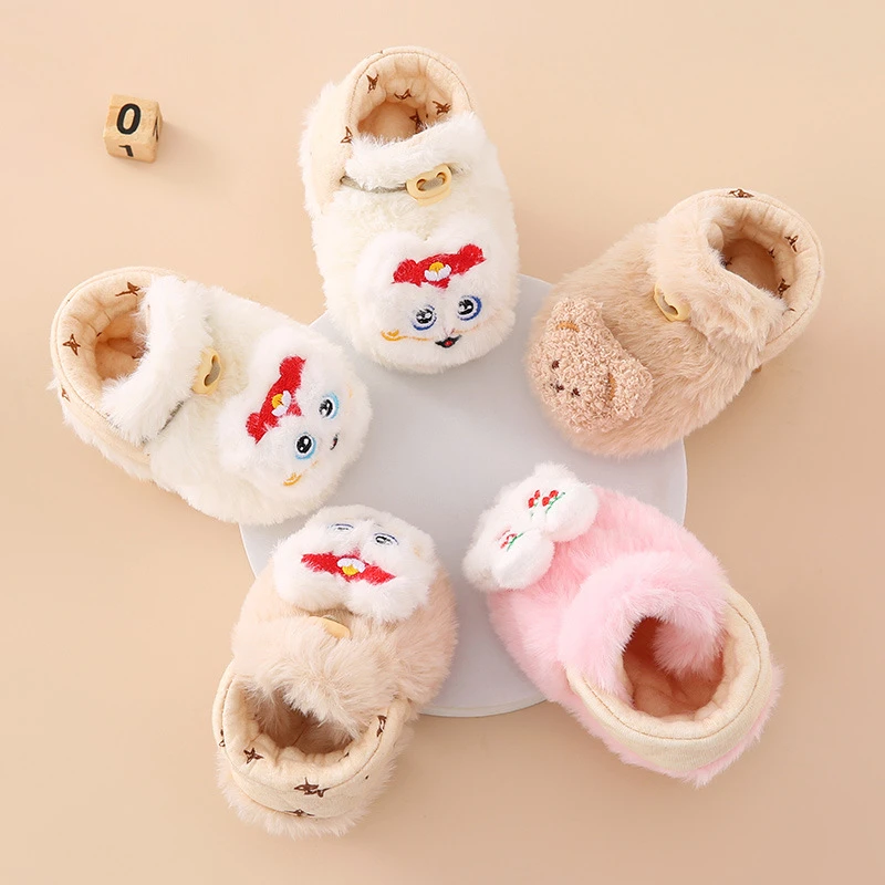 新款地板袜鞋0-1保暖鞋婴儿公仔鞋子加绒步前棉鞋宝宝软底学步鞋