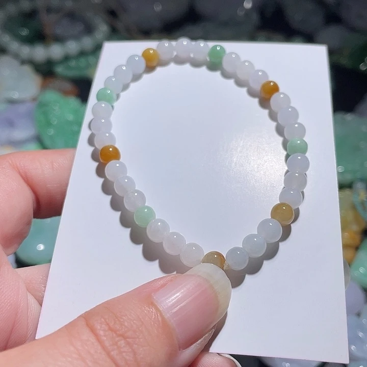 颈饰未镶嵌翡翠天